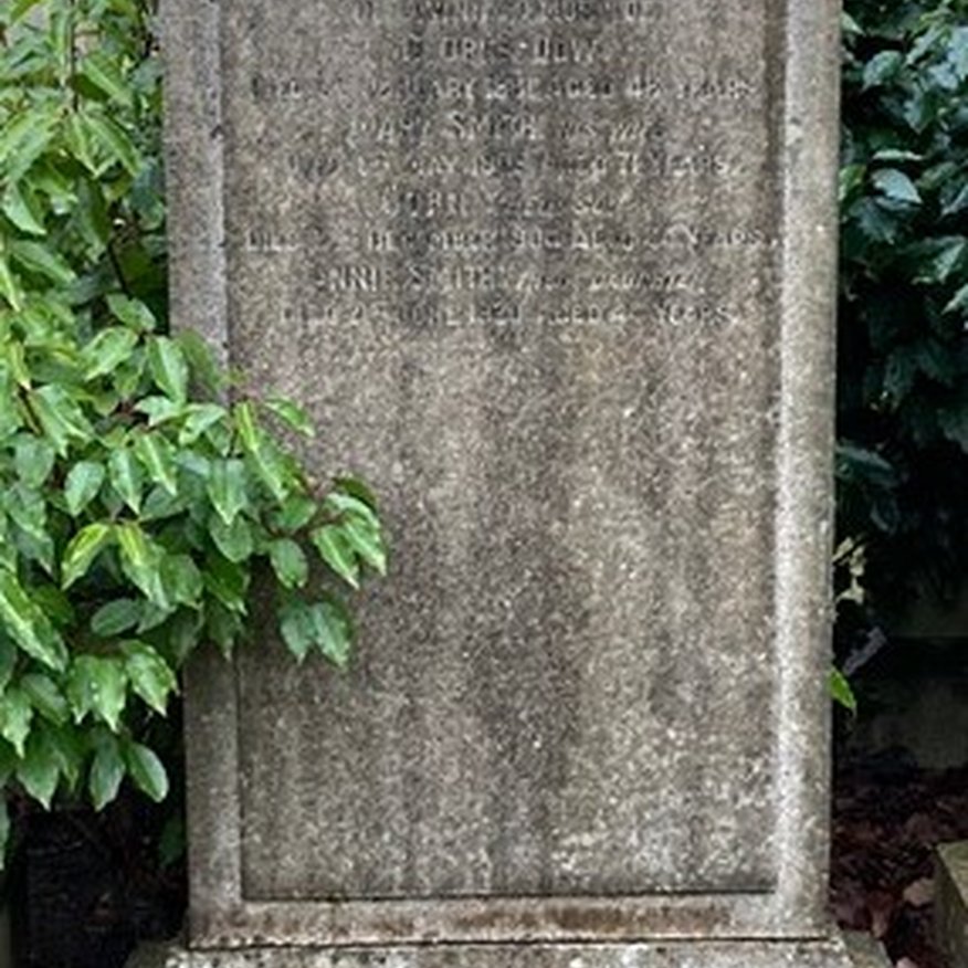 Scottish Women's Hospital, Nurse Isabella P Dow's Grave